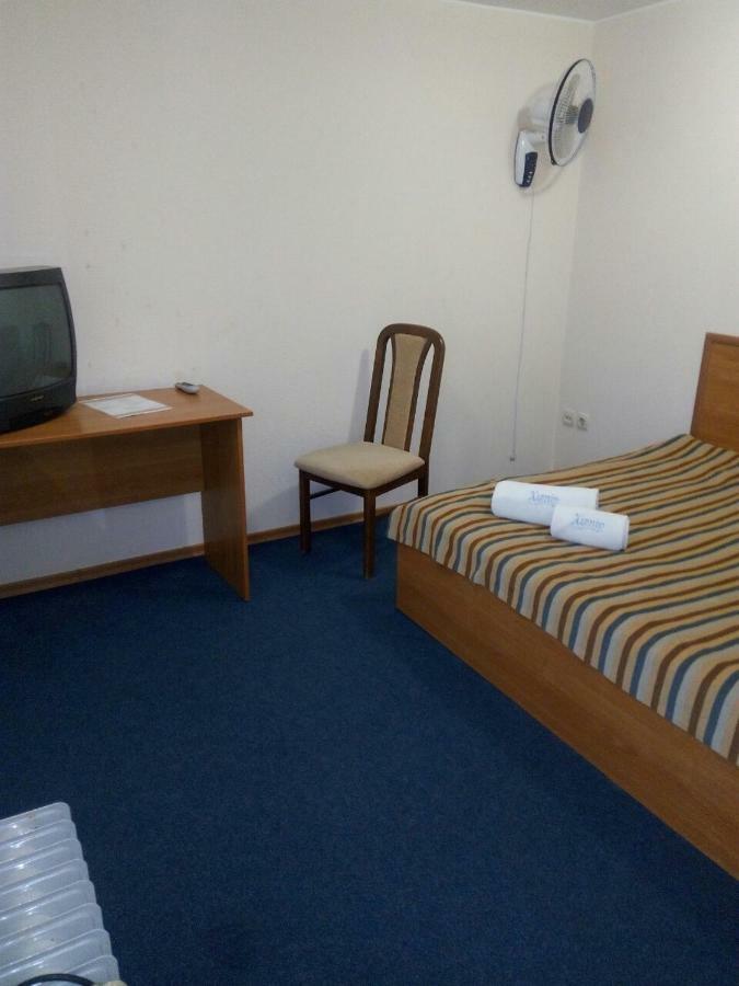 דנייפרופטרובסק Hutor Hotel מראה חיצוני תמונה